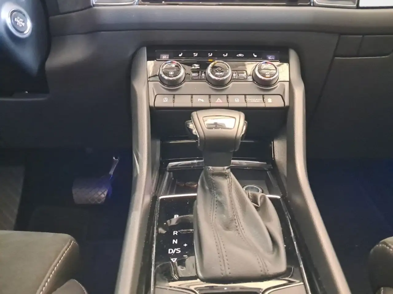 Skoda Kodiaq 1.5TSI DSG Style+LED+NAVI+PANO+7-SITZE, миниатюра 27