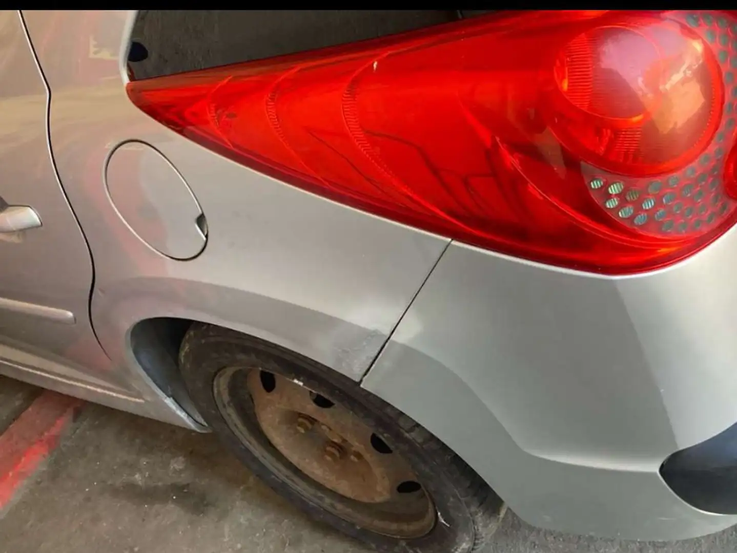 Peugeot 207 207 GT 1,6 HDi 110 Gris - 2