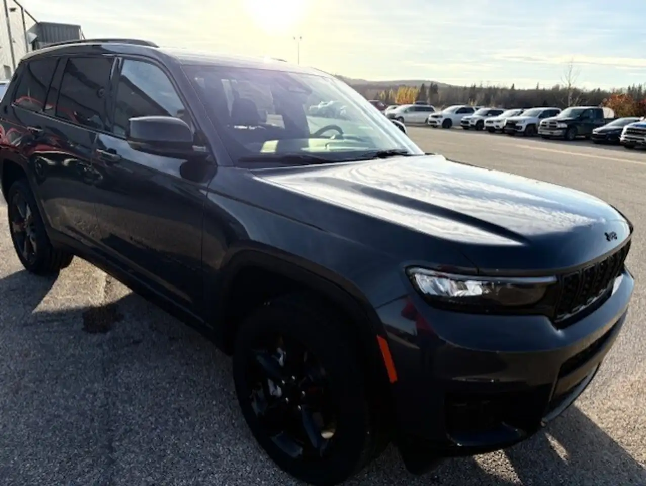 Jeep Grand Cherokee снимка Jeep Grand Cherokee