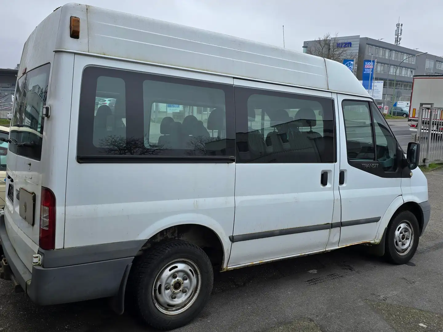 Ford Transit Bus Weiß - 1