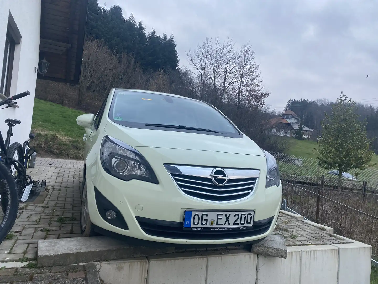 Opel Meriva Innovation Бежевый  - 1
