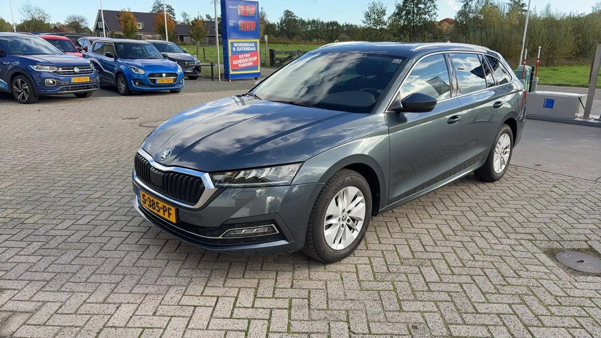 Skoda Octavia Combi 1.5 e-TSi 150pk DSG Business Edition | Navi Gris - 1