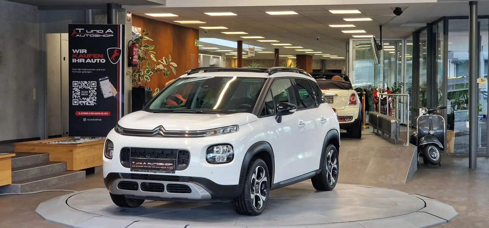 Citroen C3 Aircross Aut. *Head-up*Pano*360°*HiFi* Weiß - 1