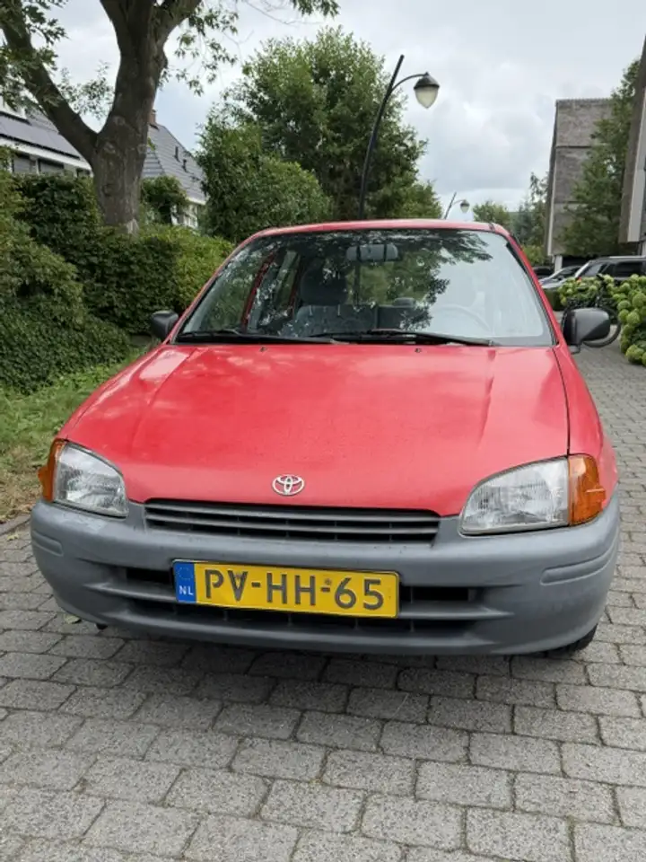 Toyota Starlet 1.3-16V, foto 6