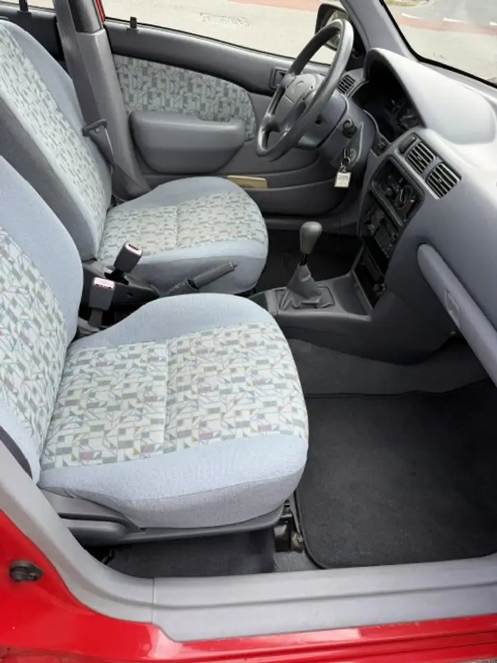 Toyota Starlet 1.3-16V, foto 10