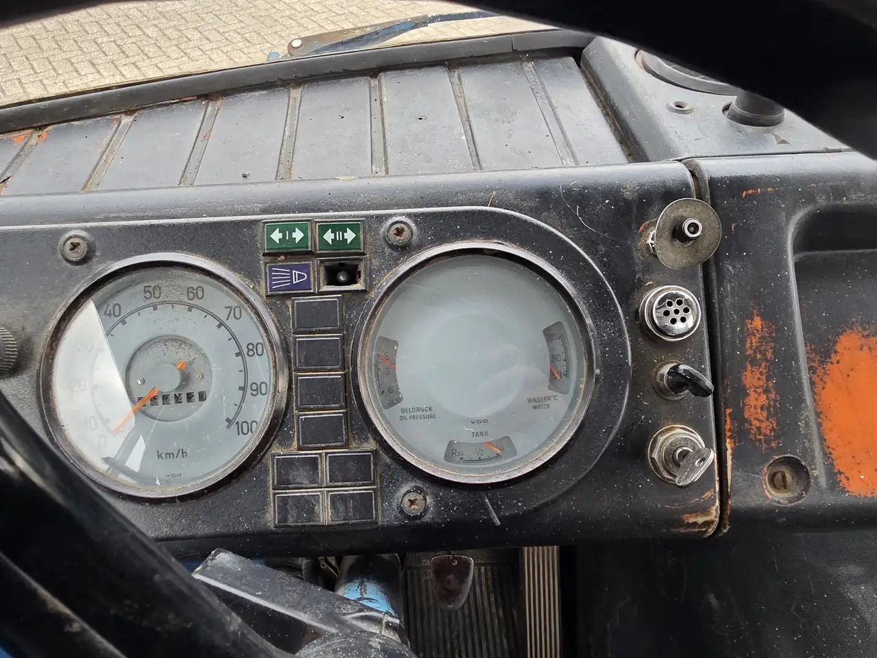 Mercedes-Benz 208, foto 8