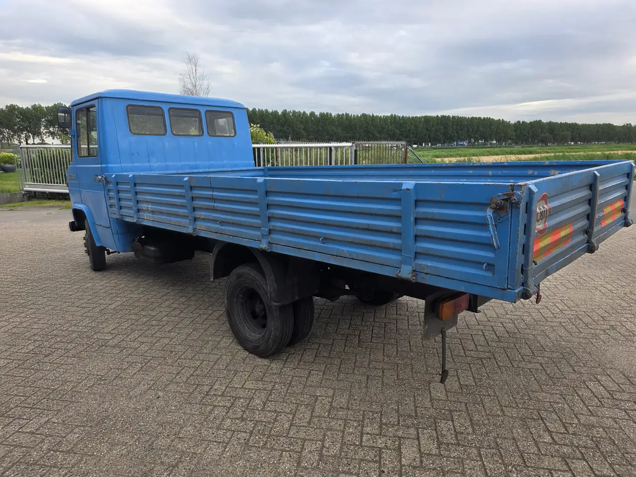 Mercedes-Benz 208, foto 6