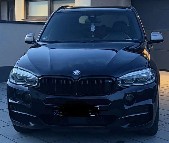 Imagine BMW X5 M M50d. AHK 7Sitze Bang&Olufsen SaundSystem