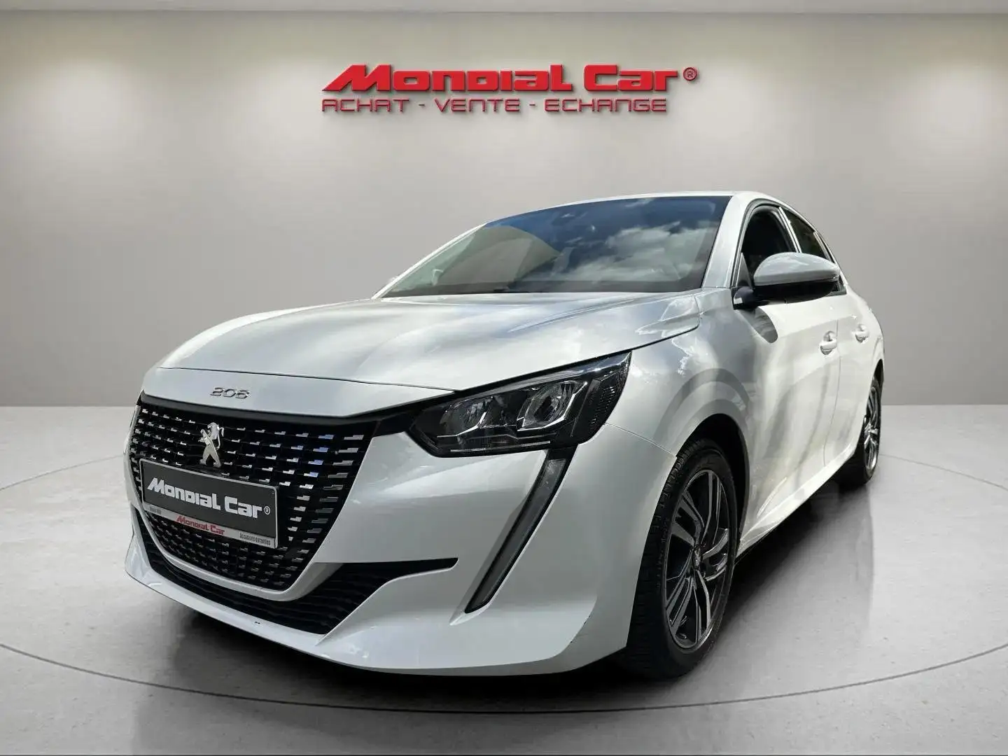 Peugeot 208 208 1.2i  Allure *CarPlay*Prêt à immat* Blanc - 1