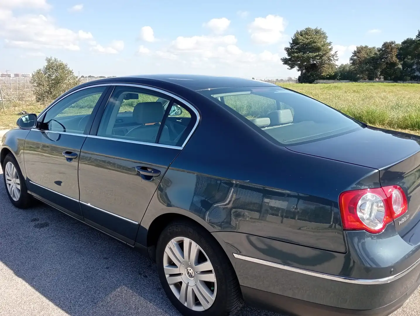 Volkswagen Passat CC VOLKSWAGEN Passat 6ª serie - 2.0 16V TDI highline Modrá - 1
