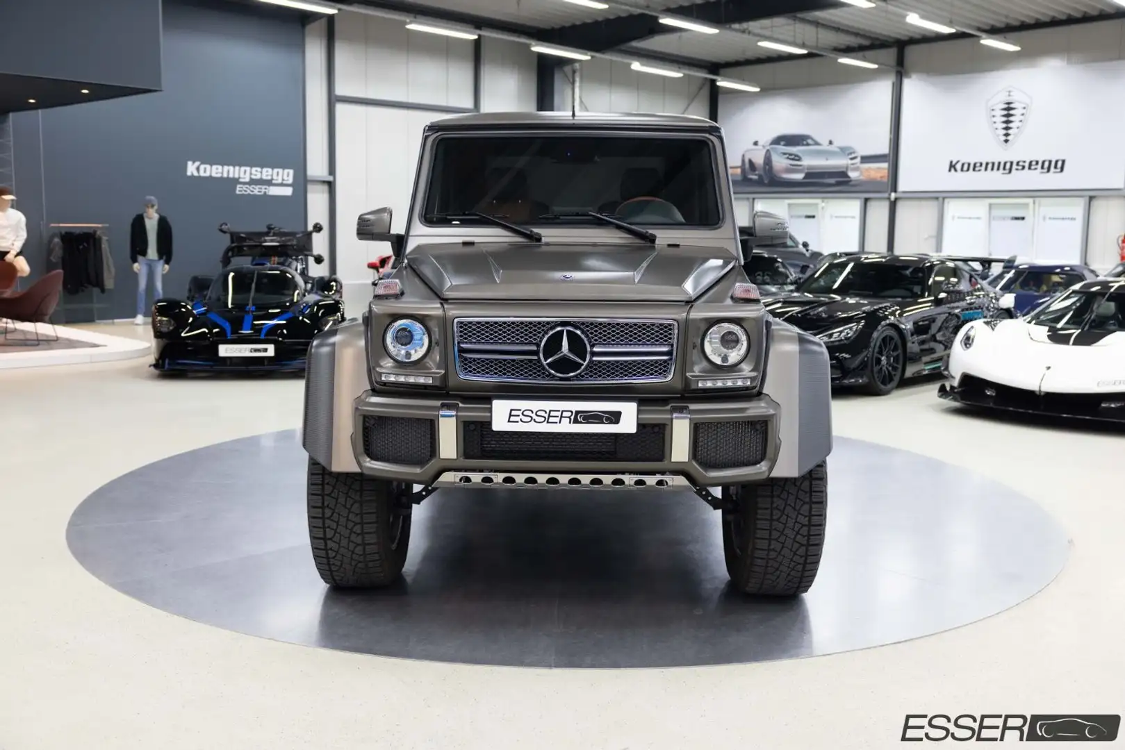 Mercedes-Benz G 65 AMG Maybach G650 Landaulet | Sondermodell | 1/99 Braun - 2