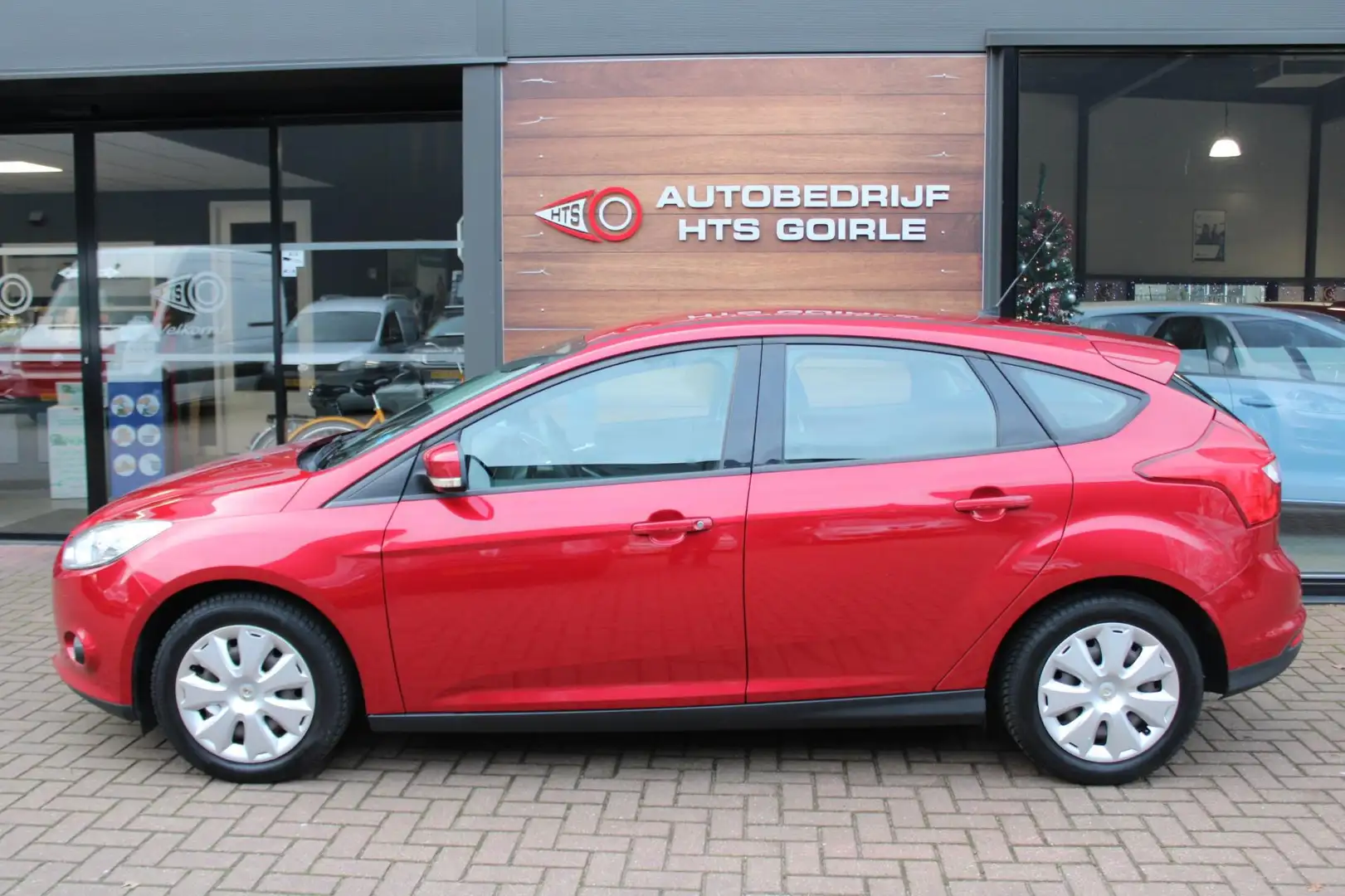 Ford Focus 1.6 TI-VCT Ambiente Rojo - 2
