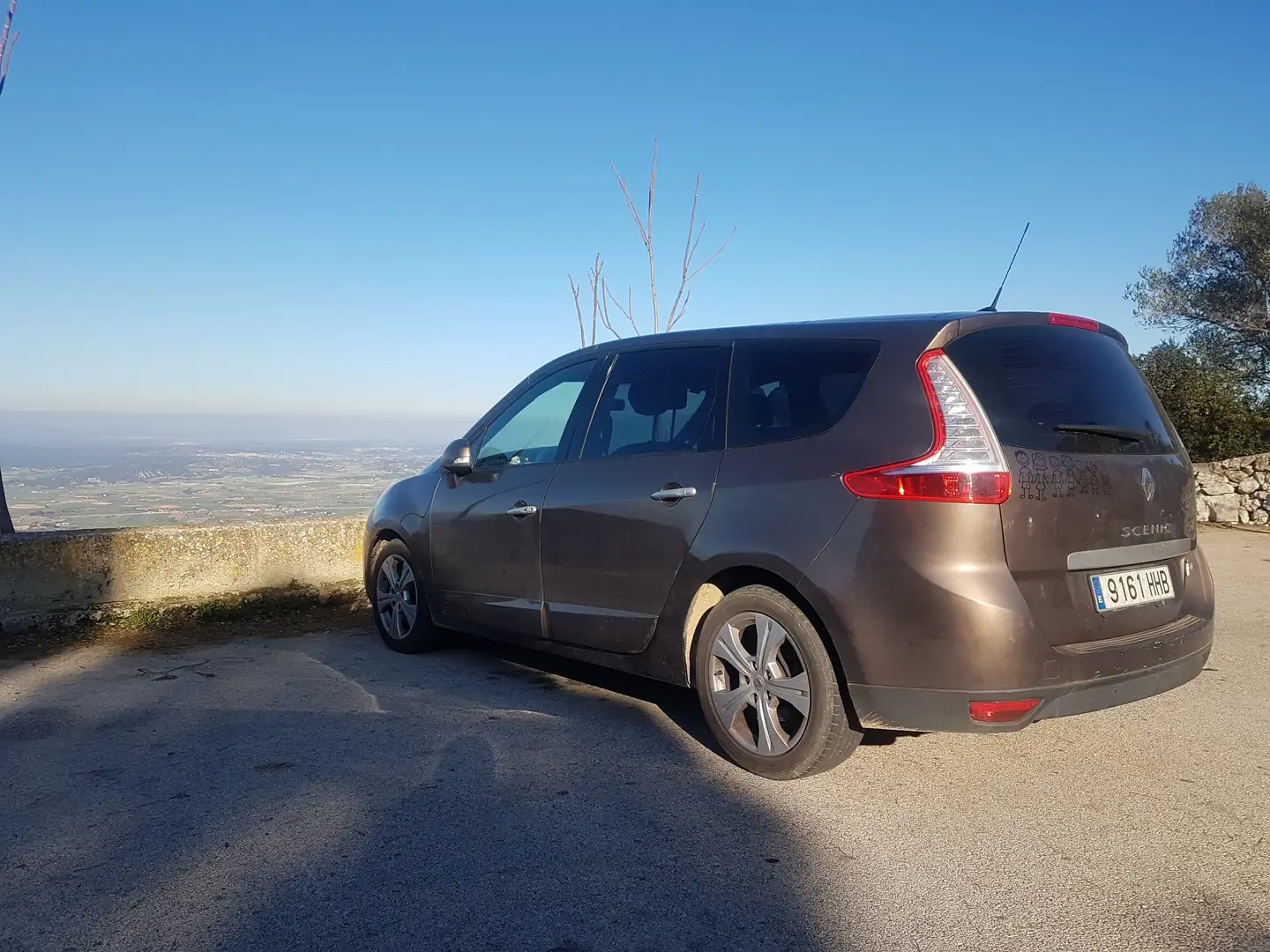 Renault Grand Scenic Grand Scénic 1.6dCi Dynamique En. 7pl. 130S Marrón - 2