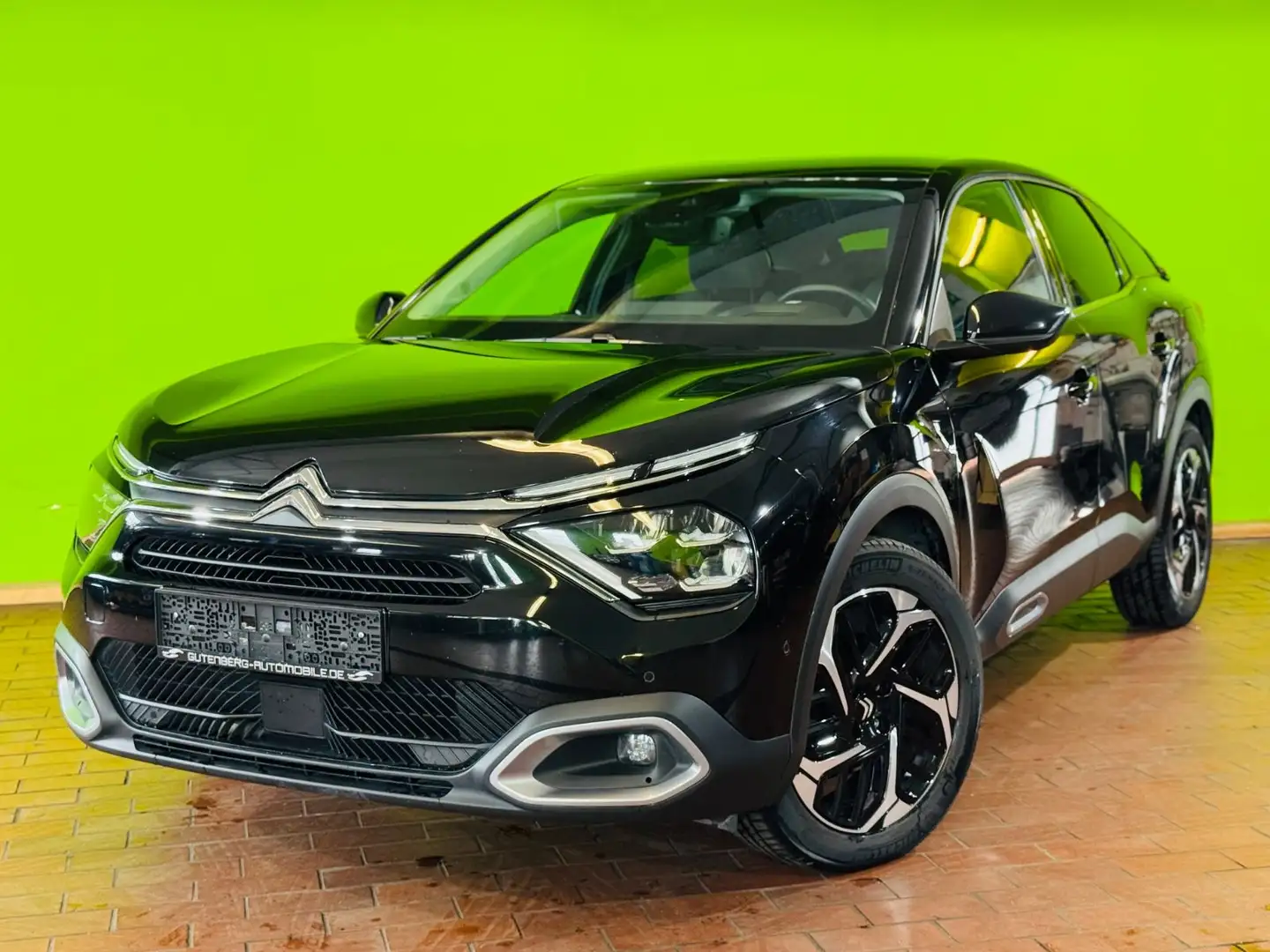 Citroen C4 Lim. Shine Automatik Head-UP Kamera Leder Pdc Schwarz - 1