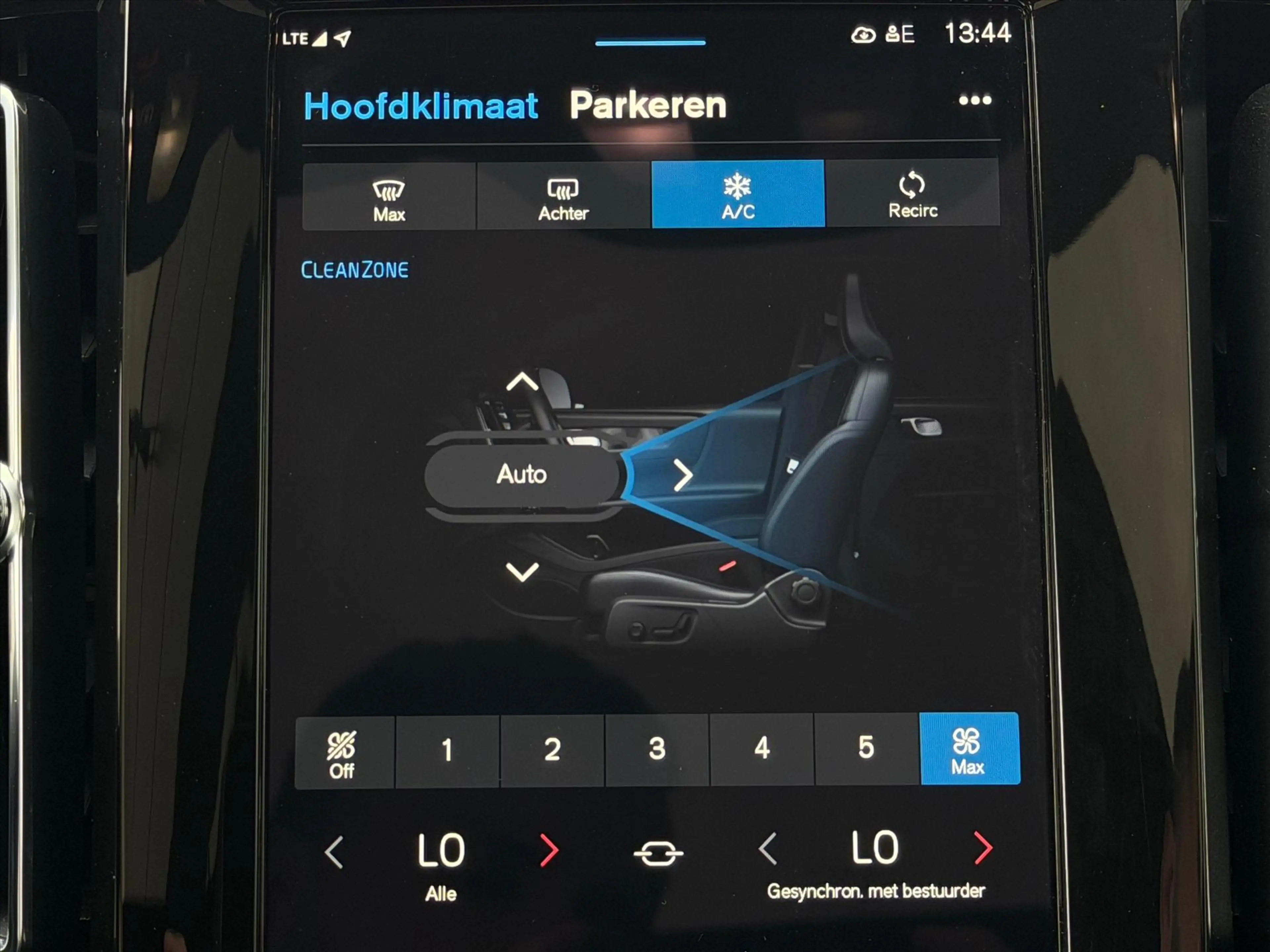 Volvo C40 Recharge Twin Pure electric 408pk Intro Edition | — photo 8