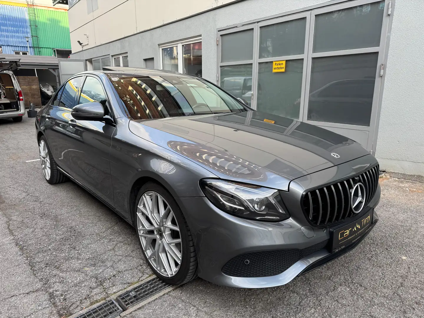 Mercedes-Benz E 220 E 220 d Avantgarde Grau - 1