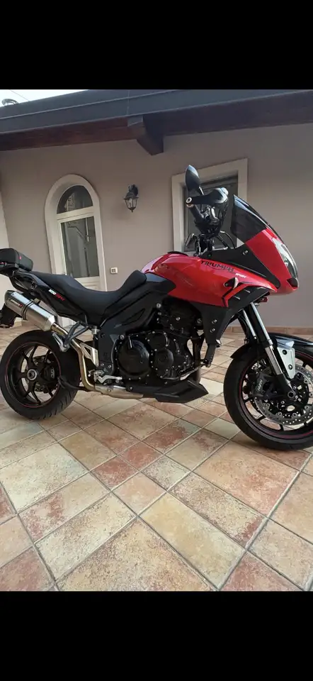 Triumph Tiger 1050