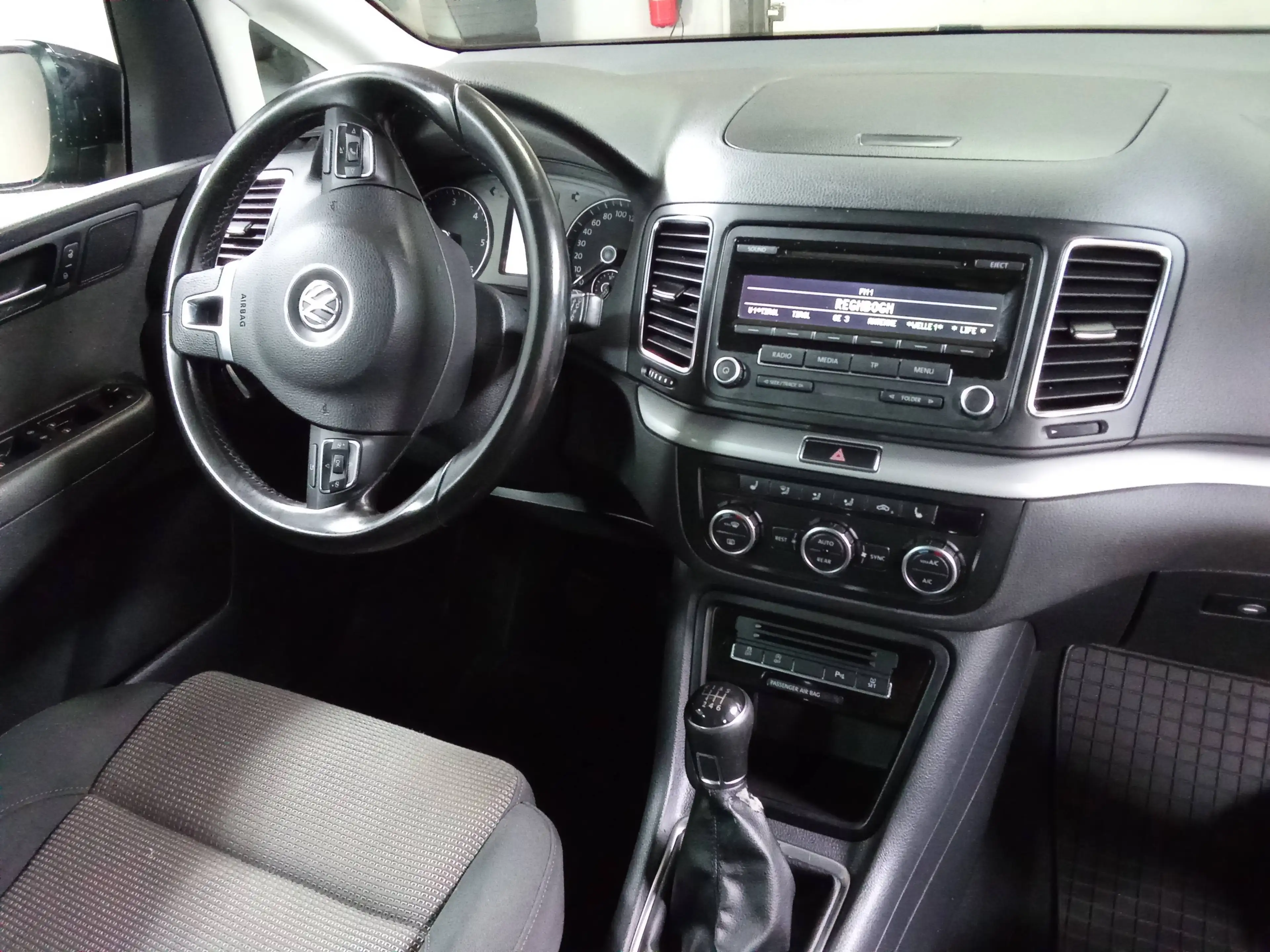 Volkswagen Sharan Comfortline BMT 4Motion 7 Sitzer — photo 7