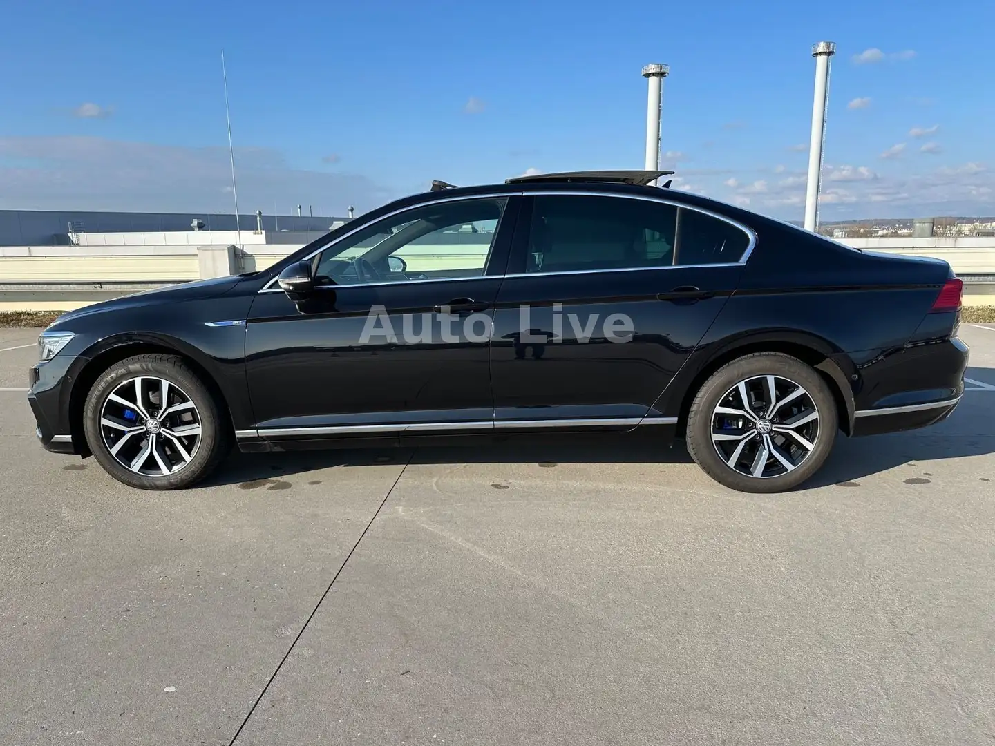 Volkswagen Passat GTE*DSG*VIRT*PANO*NAVI*MATRIX*AHK*360*VOL Schwarz - 2