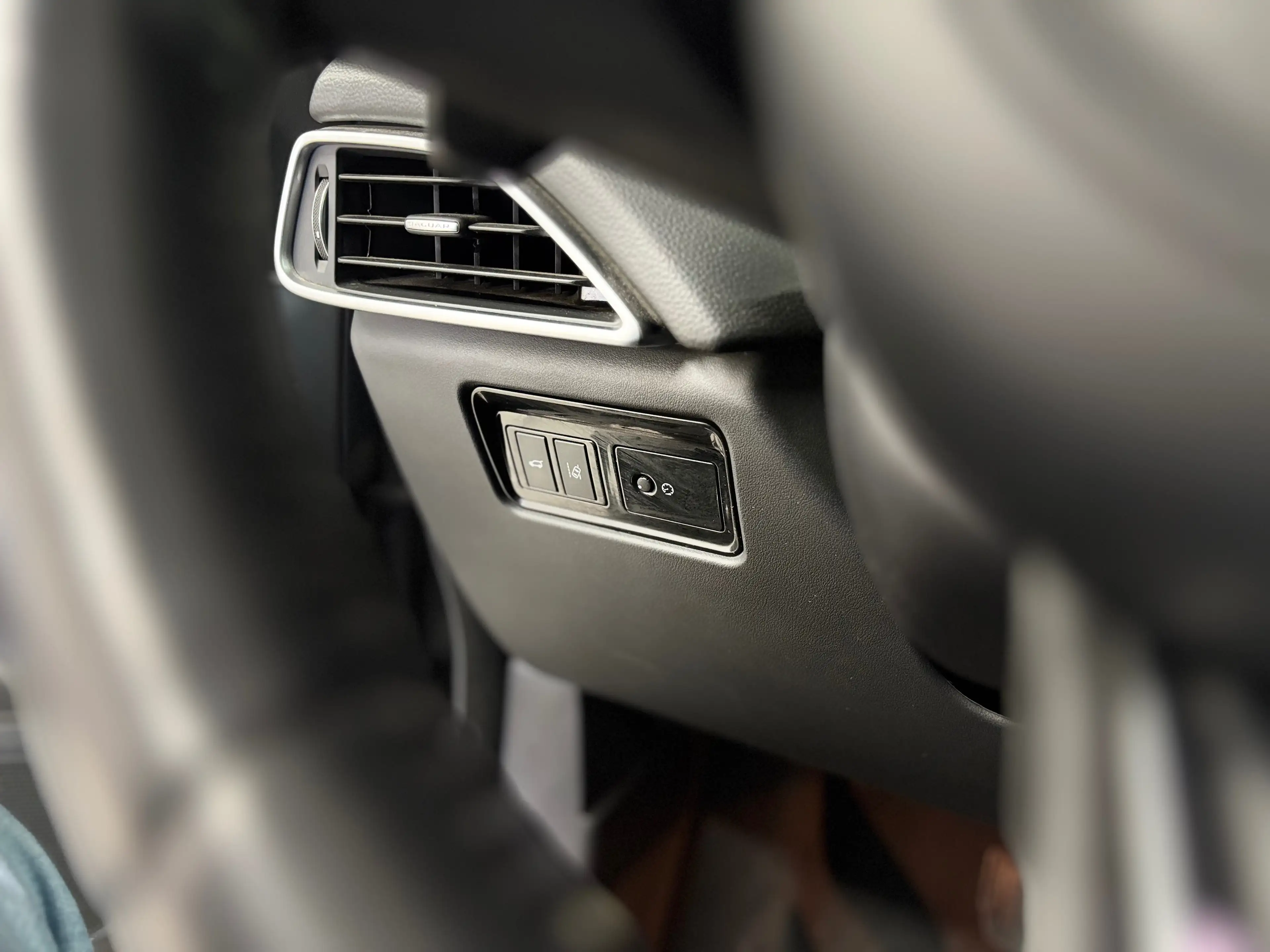 Jaguar F-Pace Jaguar F-PACE 20d AWD Prestige | Automaat | Leder | Navi | Camera | Xenon | 180 PK — photo 13