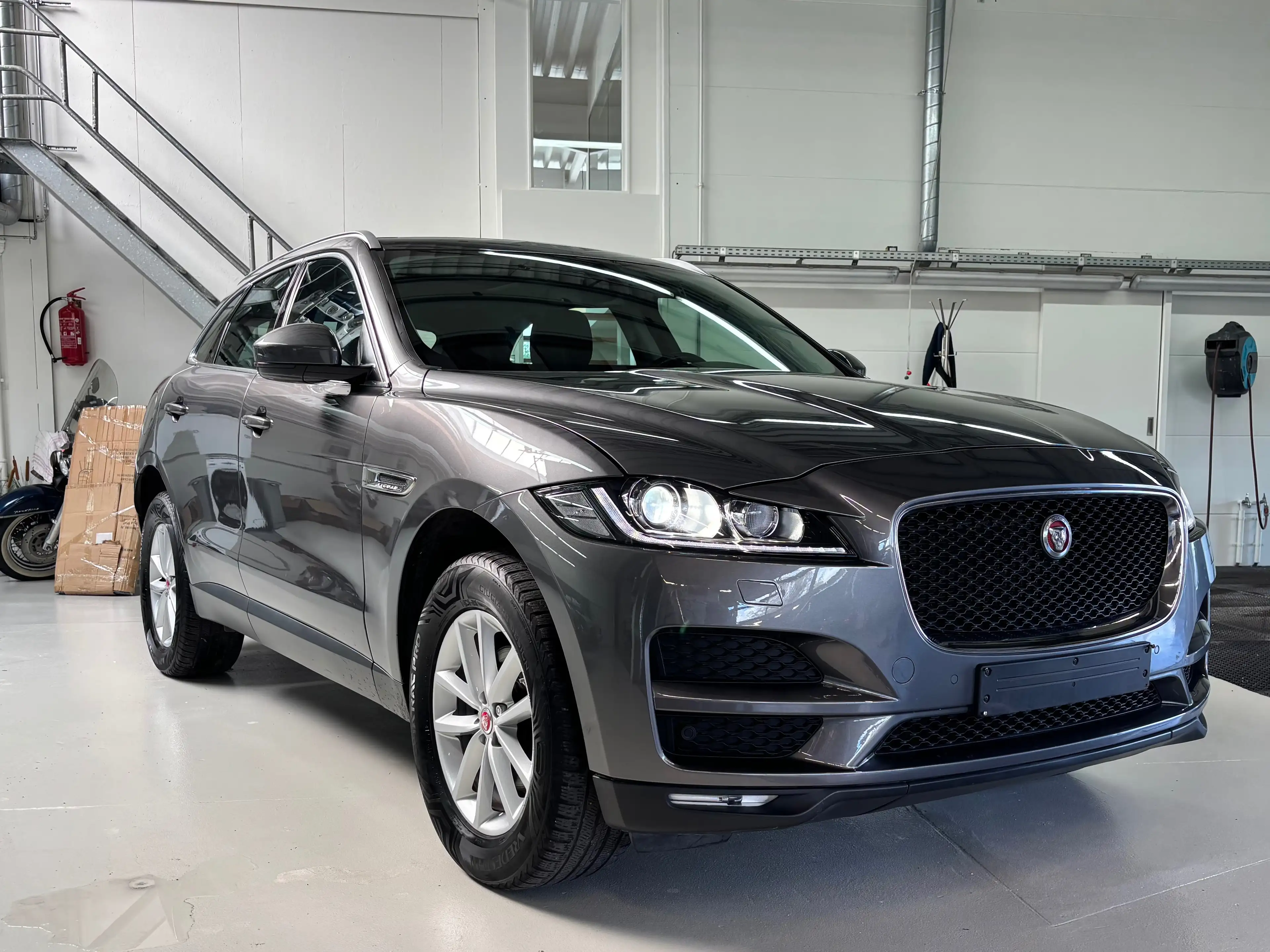 Jaguar F-Pace Jaguar F-PACE 20d AWD Prestige | Automaat | Leder | Navi | Camera | Xenon | 180 PK — photo 3