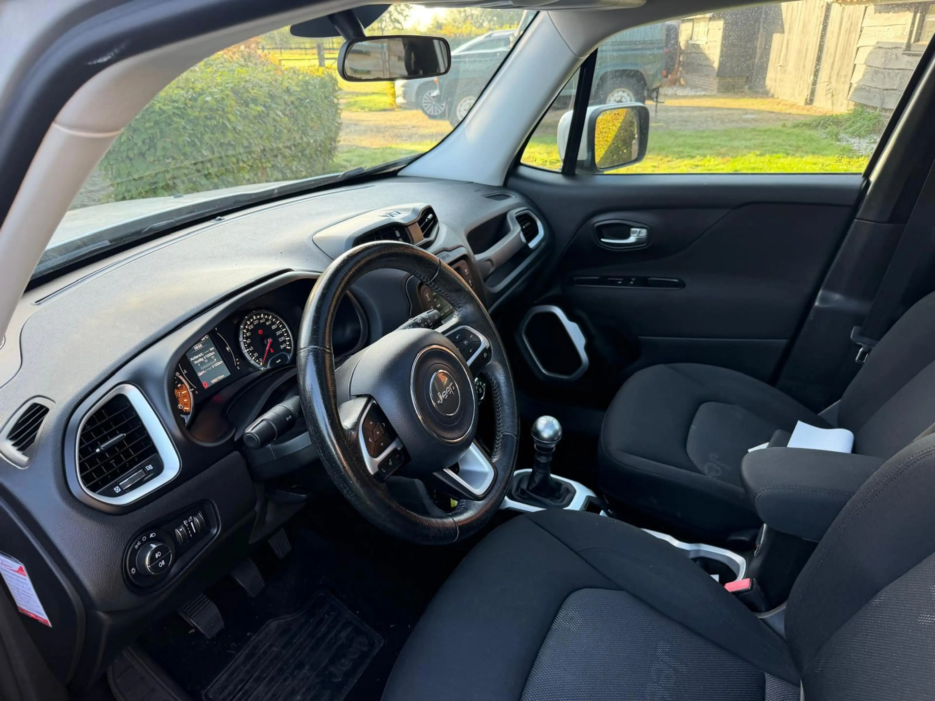 Jeep Renegade 1.4 MultiAir Freedom-Pano dak-NL auto-Navigatie- — photo 12