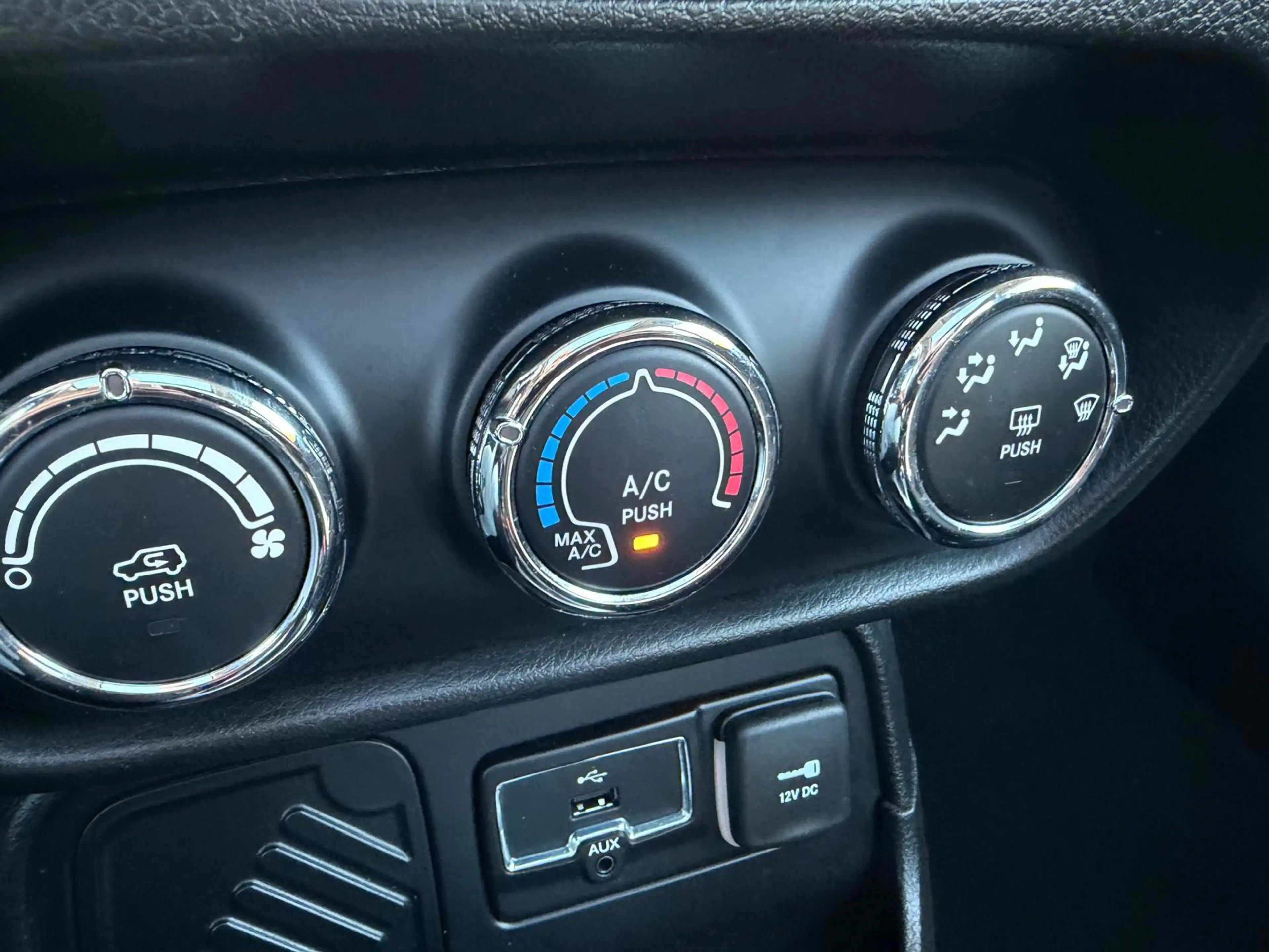 Jeep Renegade 1.4 MultiAir Freedom-Pano dak-NL auto-Navigatie- — photo 14