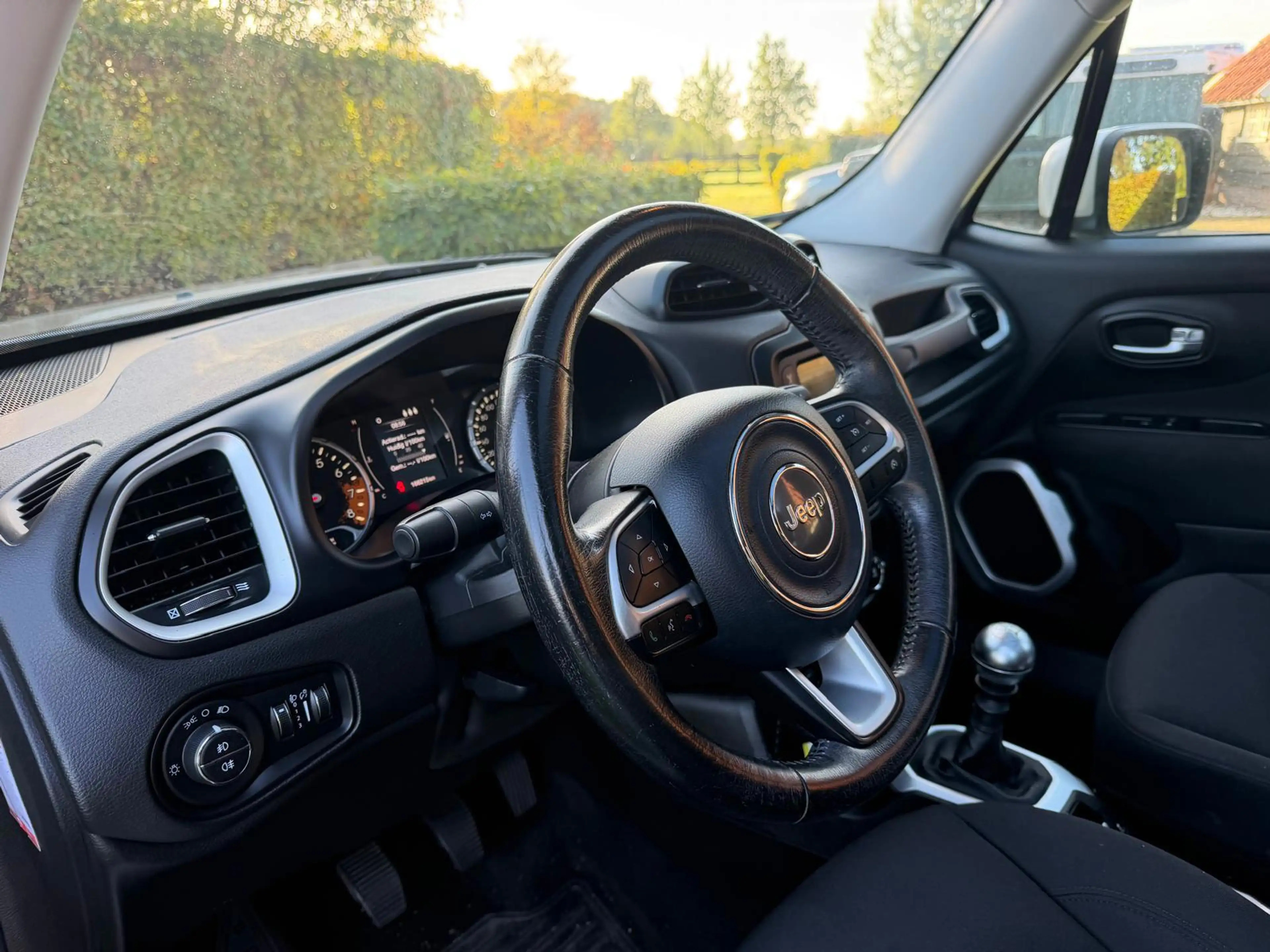 Jeep Renegade 1.4 MultiAir Freedom-Pano dak-NL auto-Navigatie- — photo 8