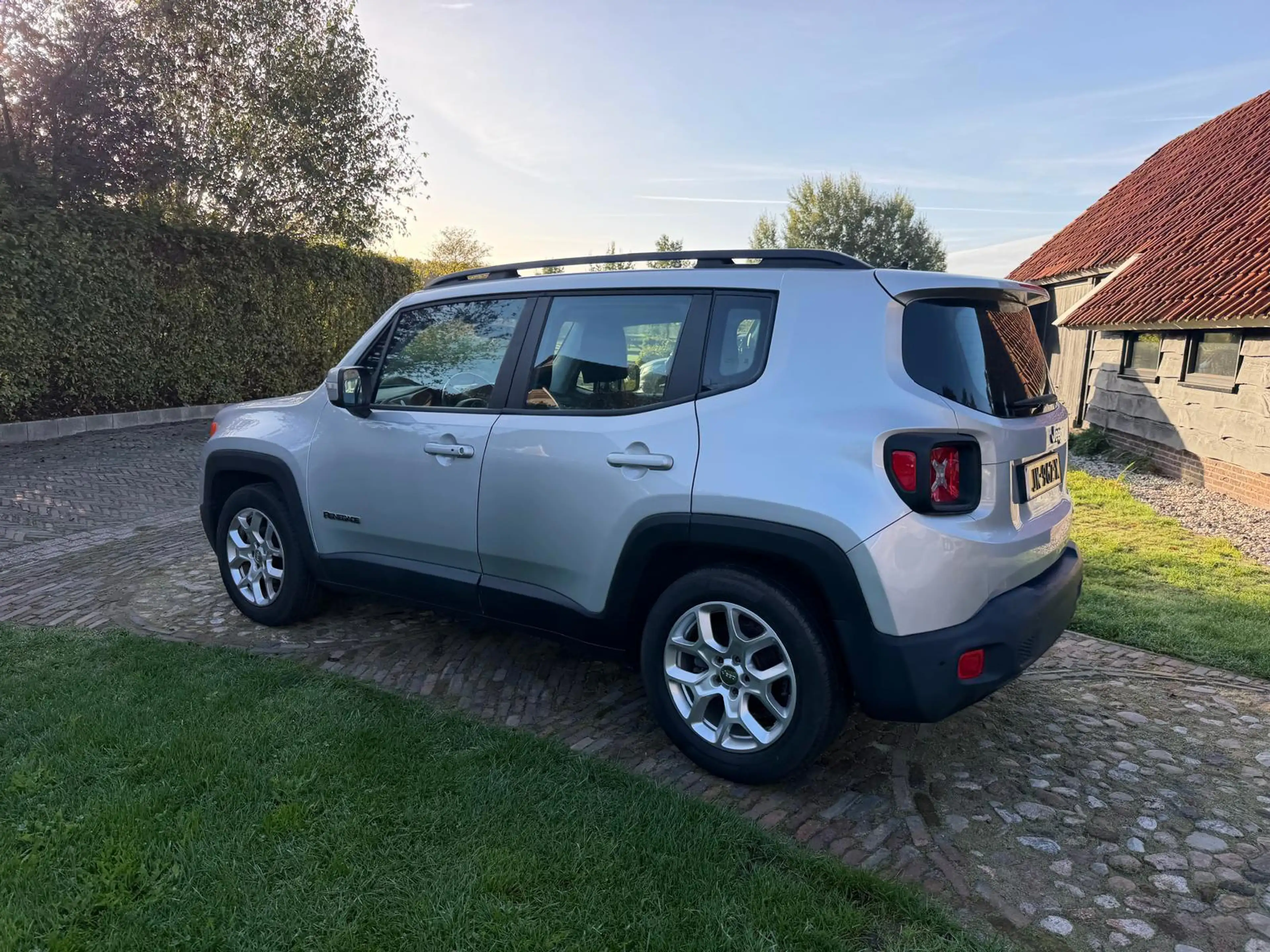 Jeep Renegade 1.4 MultiAir Freedom-Pano dak-NL auto-Navigatie- — photo 3