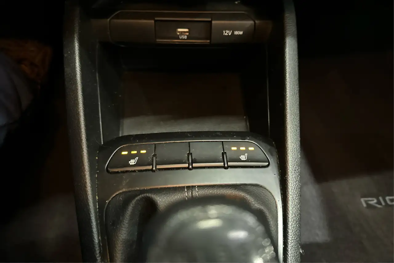 Kia Rio photo Kia Rio