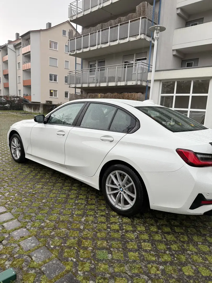BMW 320 320d xDrive Aut. Luxury Line - 2