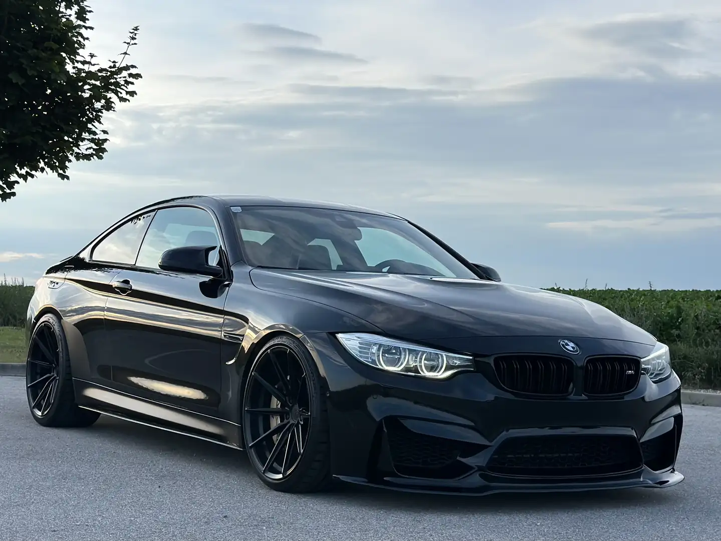 BMW M4 F82 INDIVIDUAL / VOLLAUSSTATTUNG - 2