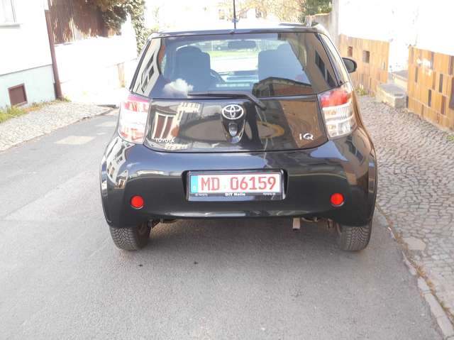 Toyota iQ Basis