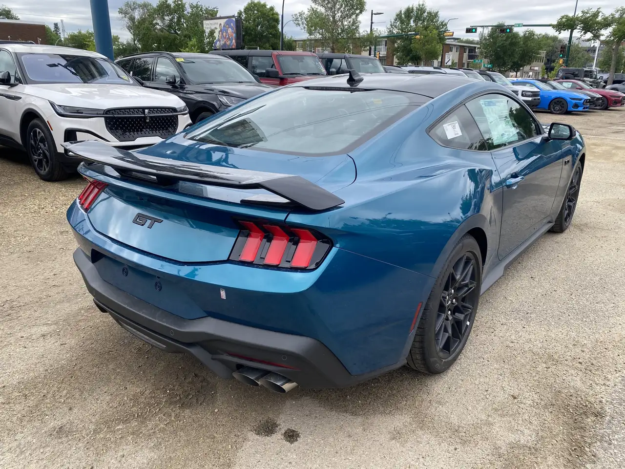 Ford Mustang photo Ford Mustang