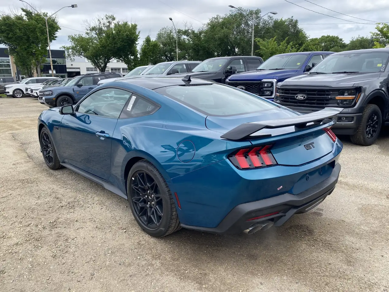 Ford Mustang photo Ford Mustang