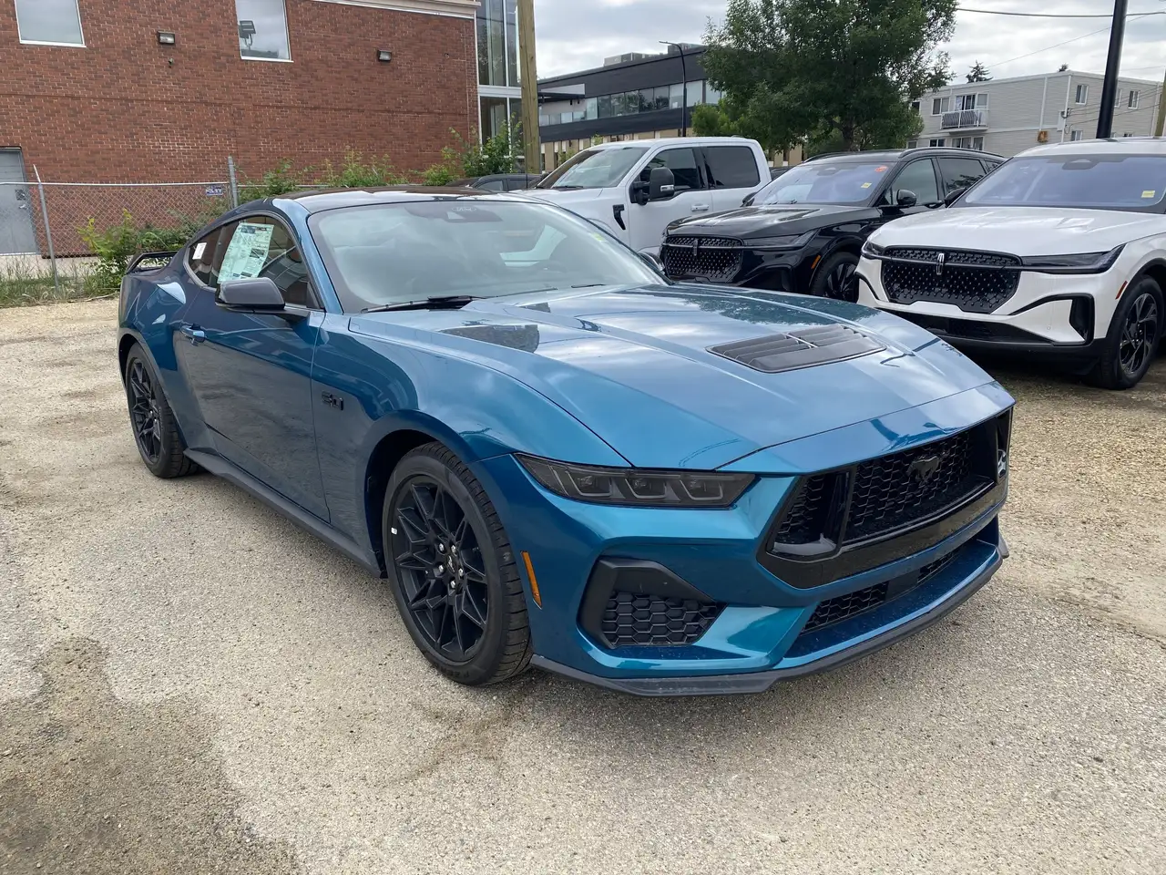 Ford Mustang photo Ford Mustang