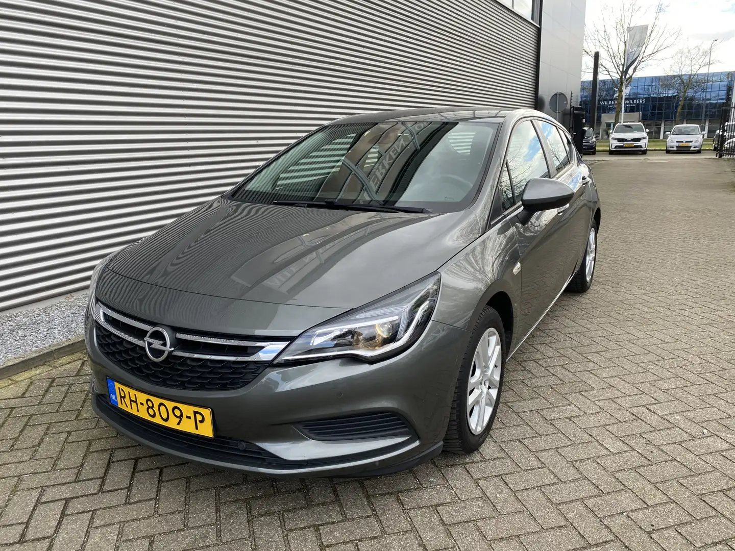 Opel Astra 1.0 Online Edition | Camera | Navi | Online Editio Grijs - 2