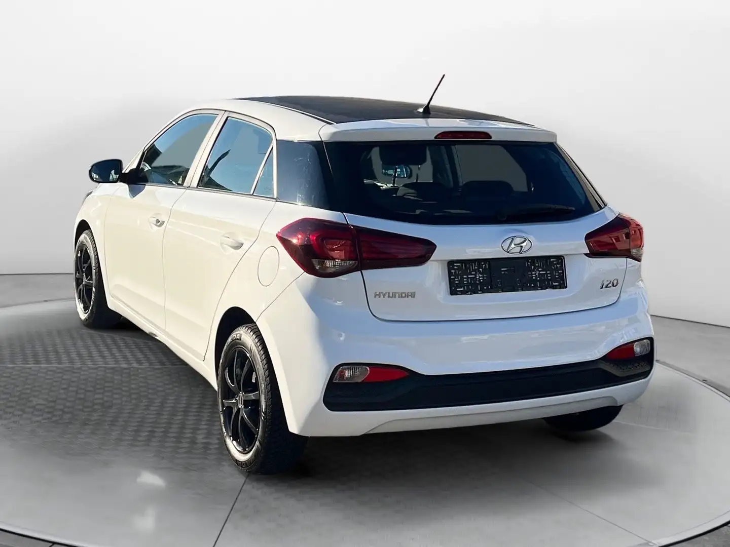Hyundai i20 Select KLIMA*ALLWETTERREIFEN*USB*BLUETOOTH Weiß - 2