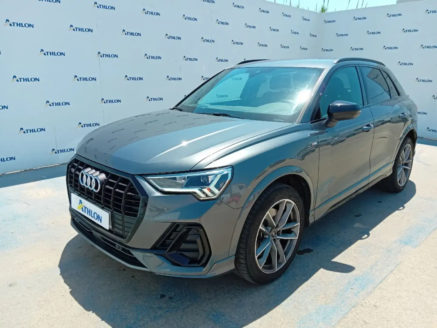 Audi Q3 40 TFSI Black line quattro S tronic Gris - 1