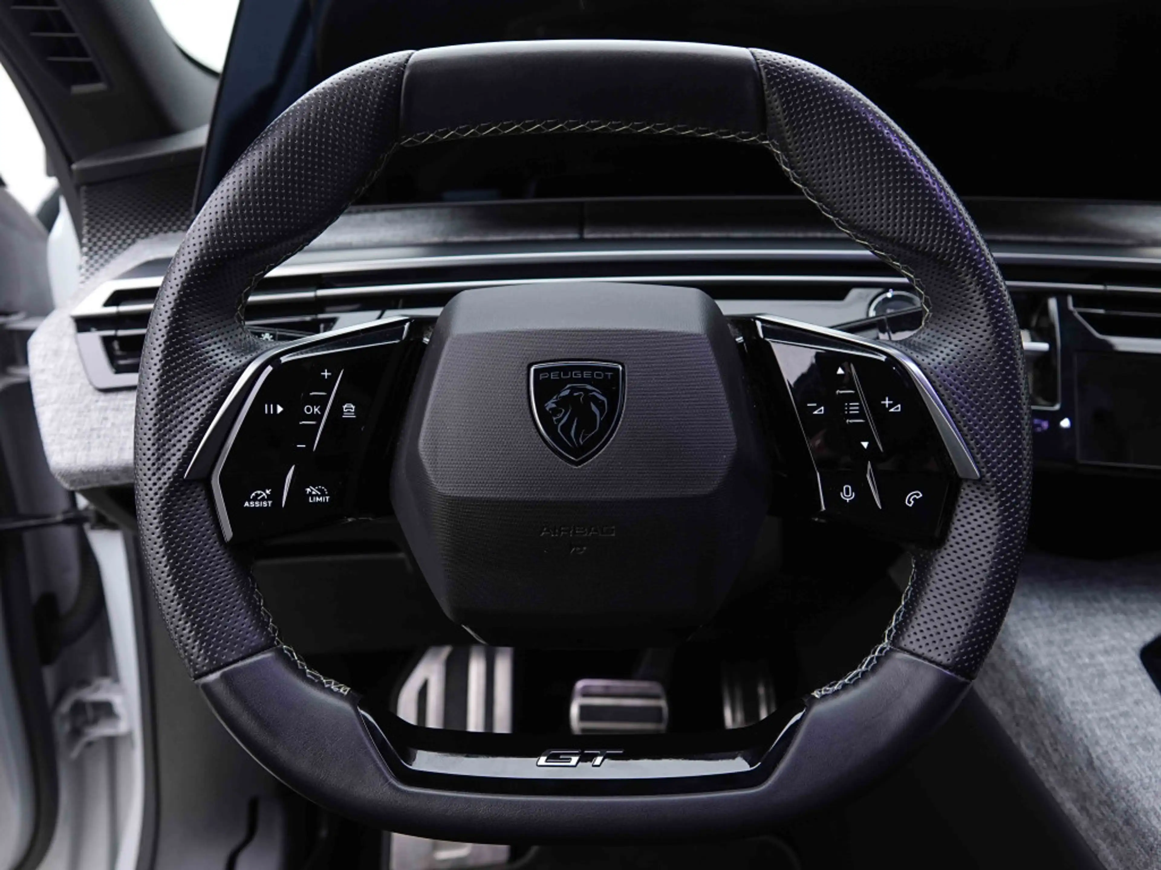 Peugeot 3008 Hybrid 145 AUT GT | 360CAM | GPS | Heated Seats | LED — photo 10