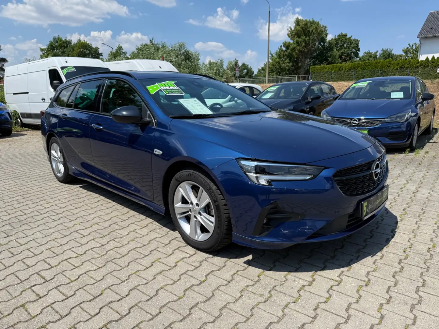 Opel Insignia B ST 2.0 CDTI Ultimate Albastru - 2