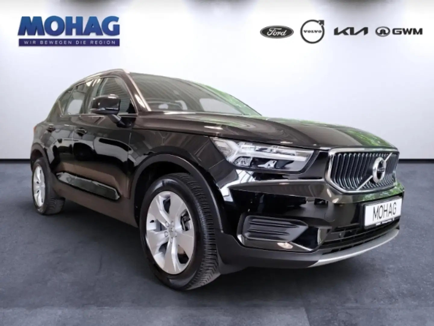 Volvo XC40 T2 Momentum DAB Tempomat LED Klimaautomatik Schwarz - 2