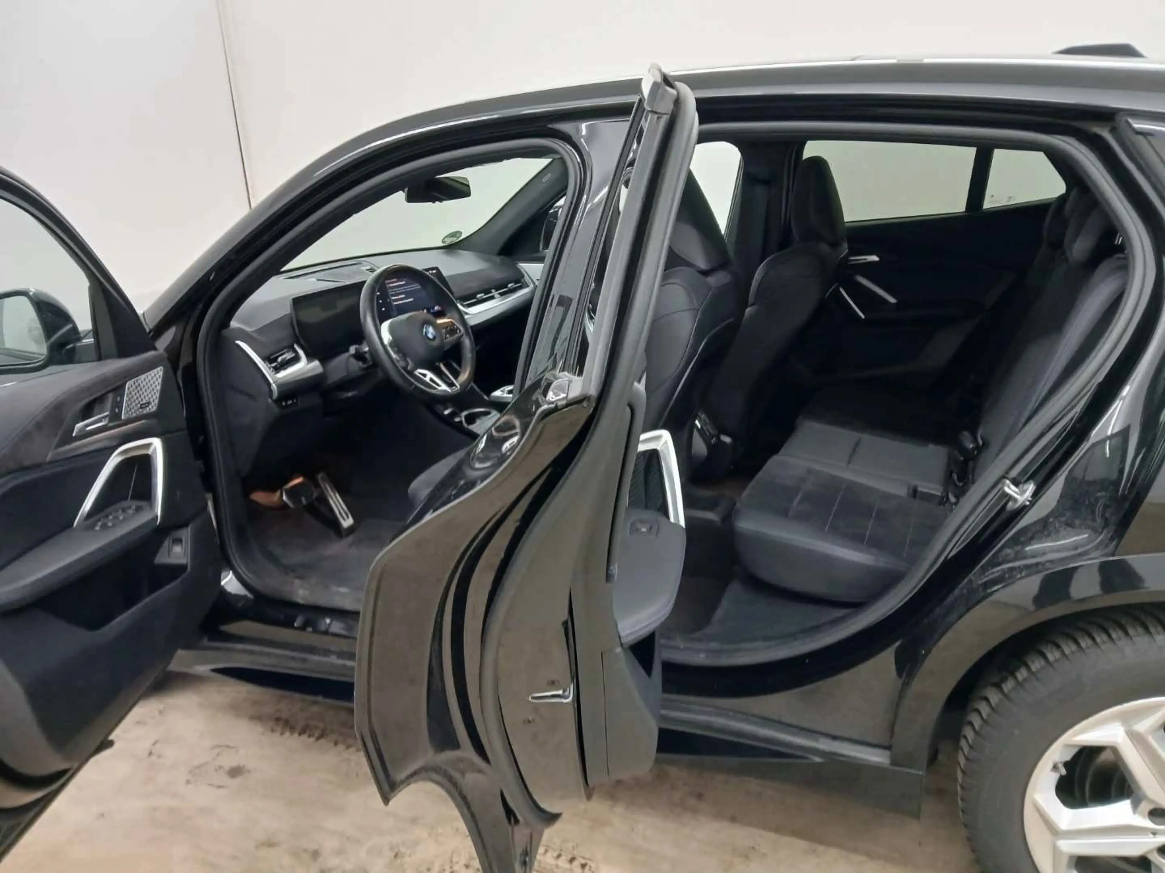 BMW X2 18d sDrive M Sport AHK PANO H&K SHZ 2ZK — photo 9
