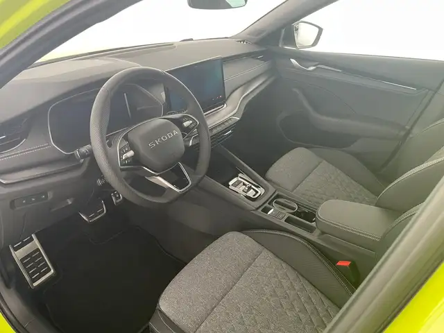 Skoda Octavia view 13