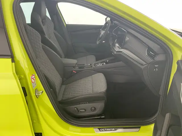 Skoda Octavia view 10
