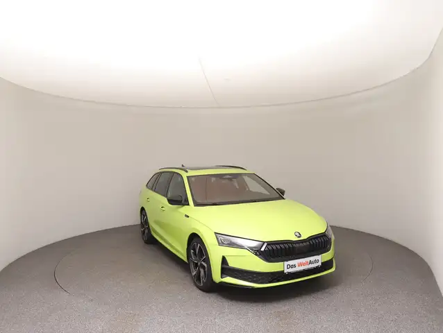Skoda Octavia view 2