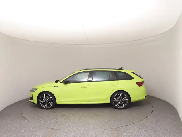 Skoda Octavia view 8