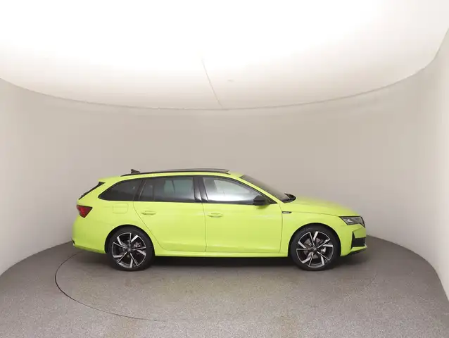Skoda Octavia view 7