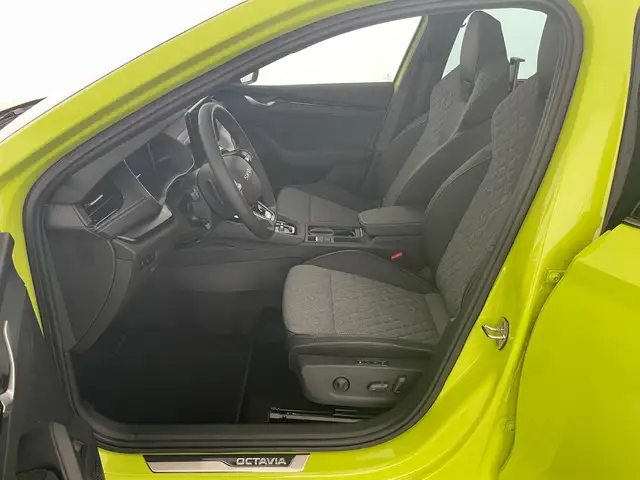 Skoda Octavia view 9