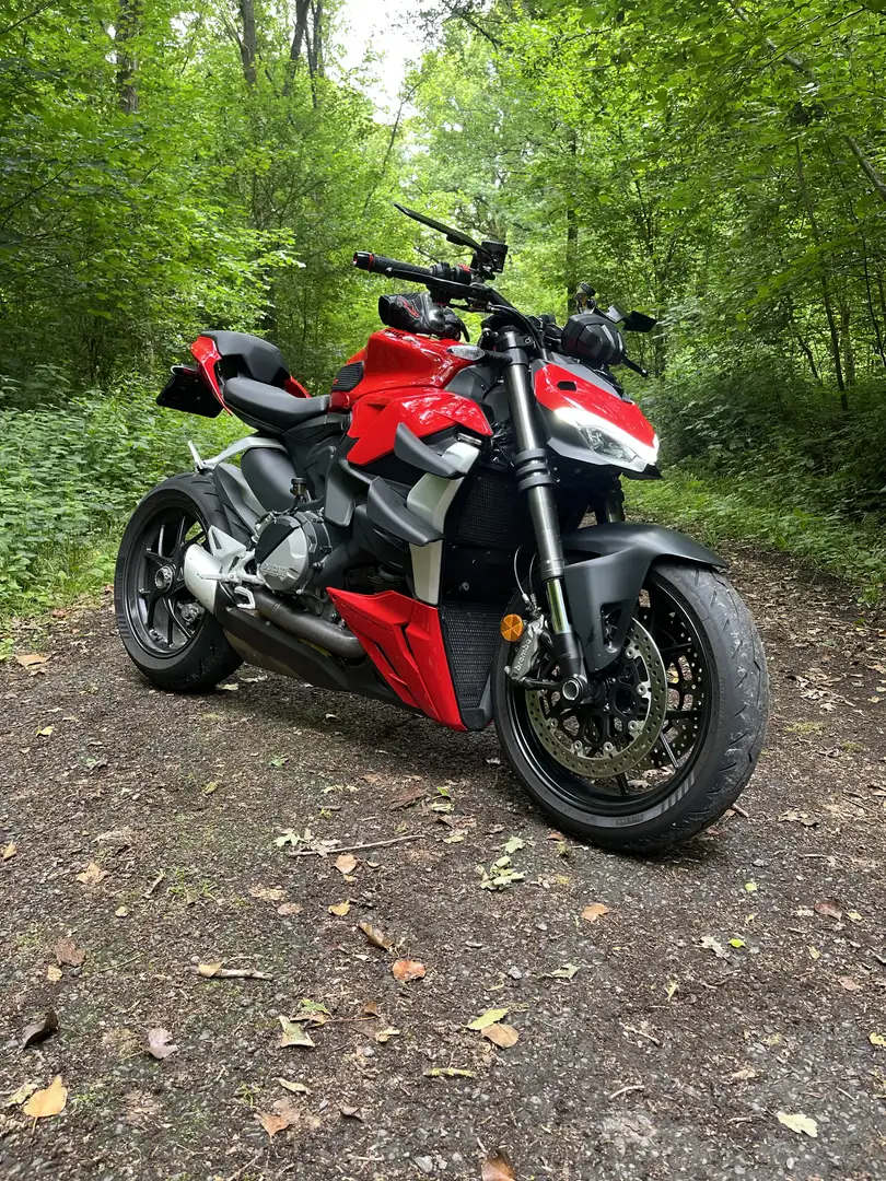 Ducati Streetfighter - 1